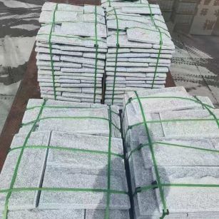 遂宁 芝麻白蘑菇石装车出货