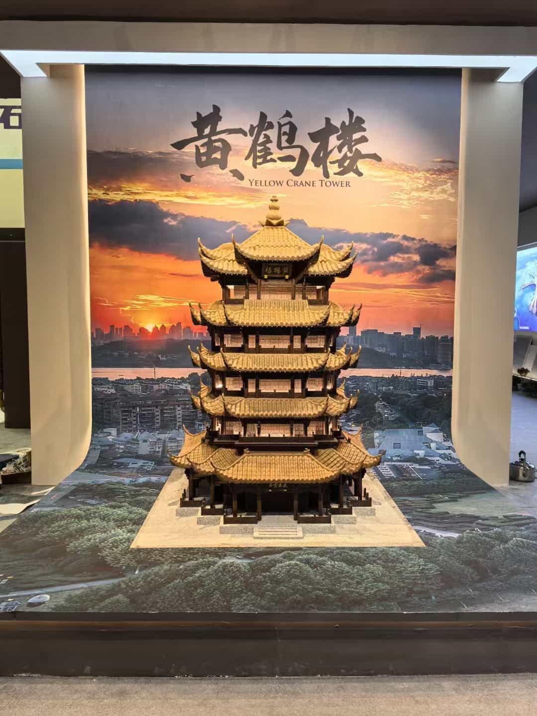 遂宁仿古石文创作品-黄鹤楼