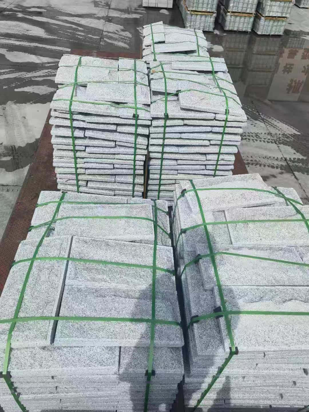 遂宁 芝麻白蘑菇石装车出货