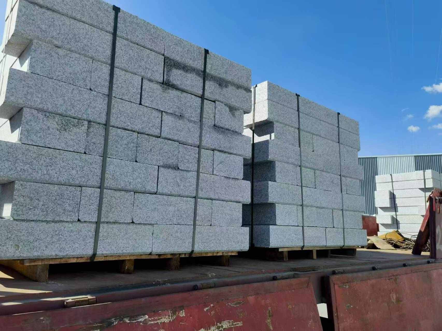 遂宁 路沿石装车出货