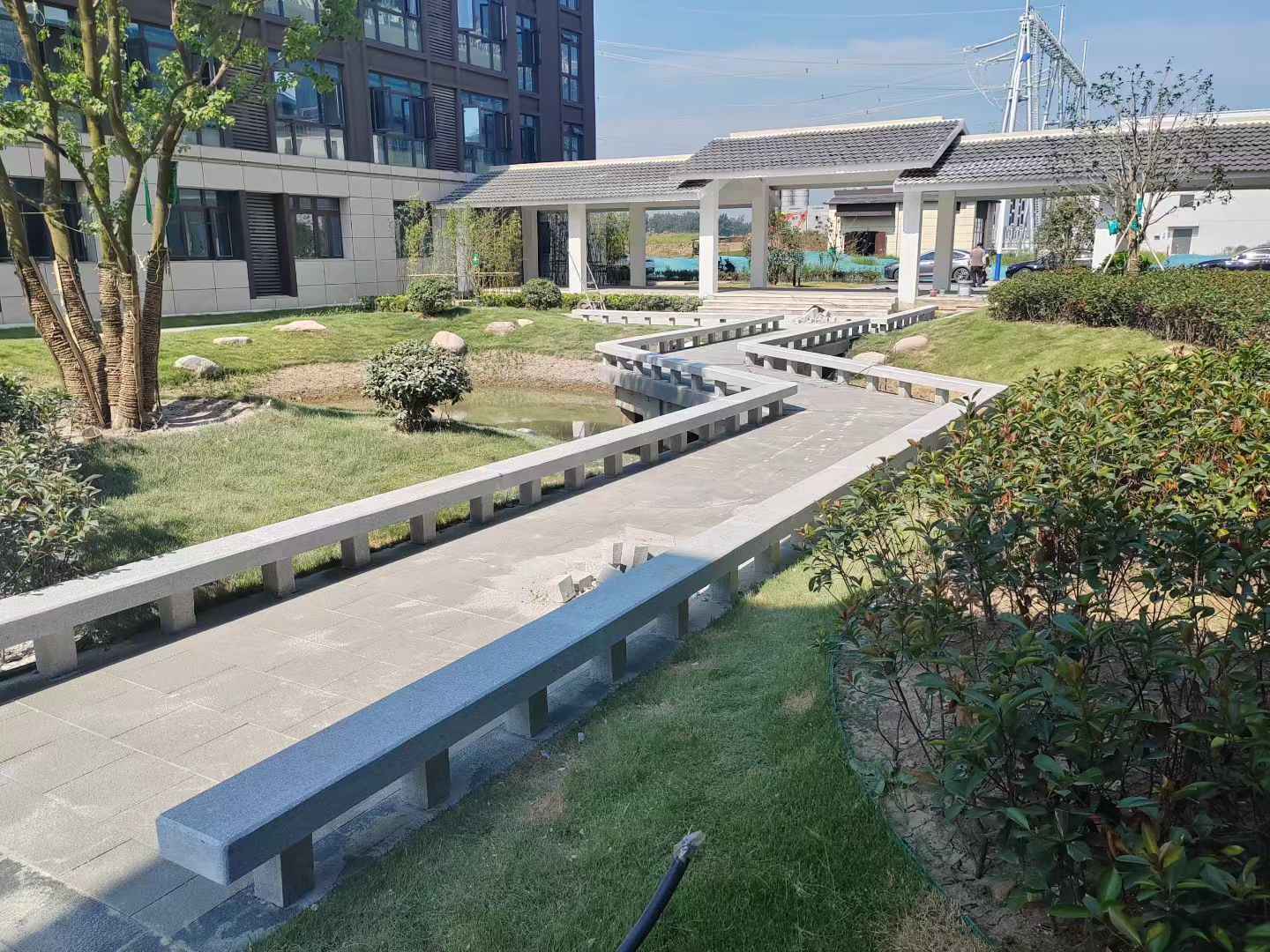 遂宁 芝麻灰小区坐凳&栏杆安装效果