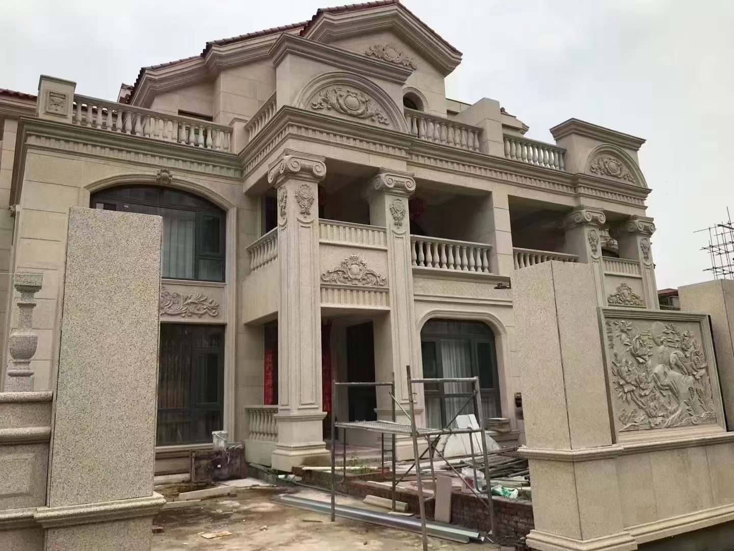 遂宁黄金麻别墅外墙安装效果