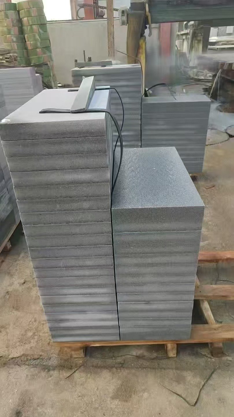 遂宁 芝麻灰火烧面300*600*50地铺石材